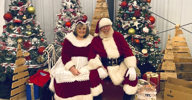 Santa-and-Mrs-Clause